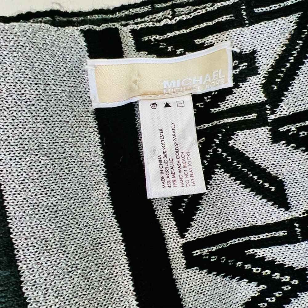 Michael Kors black and silver scarf - Picture 5 of 6